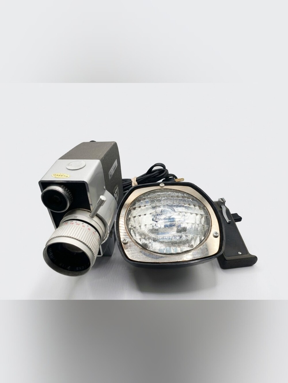 Vintage Emdeko 8mm Movie Film Camera with Movie Light Retro Camera Set